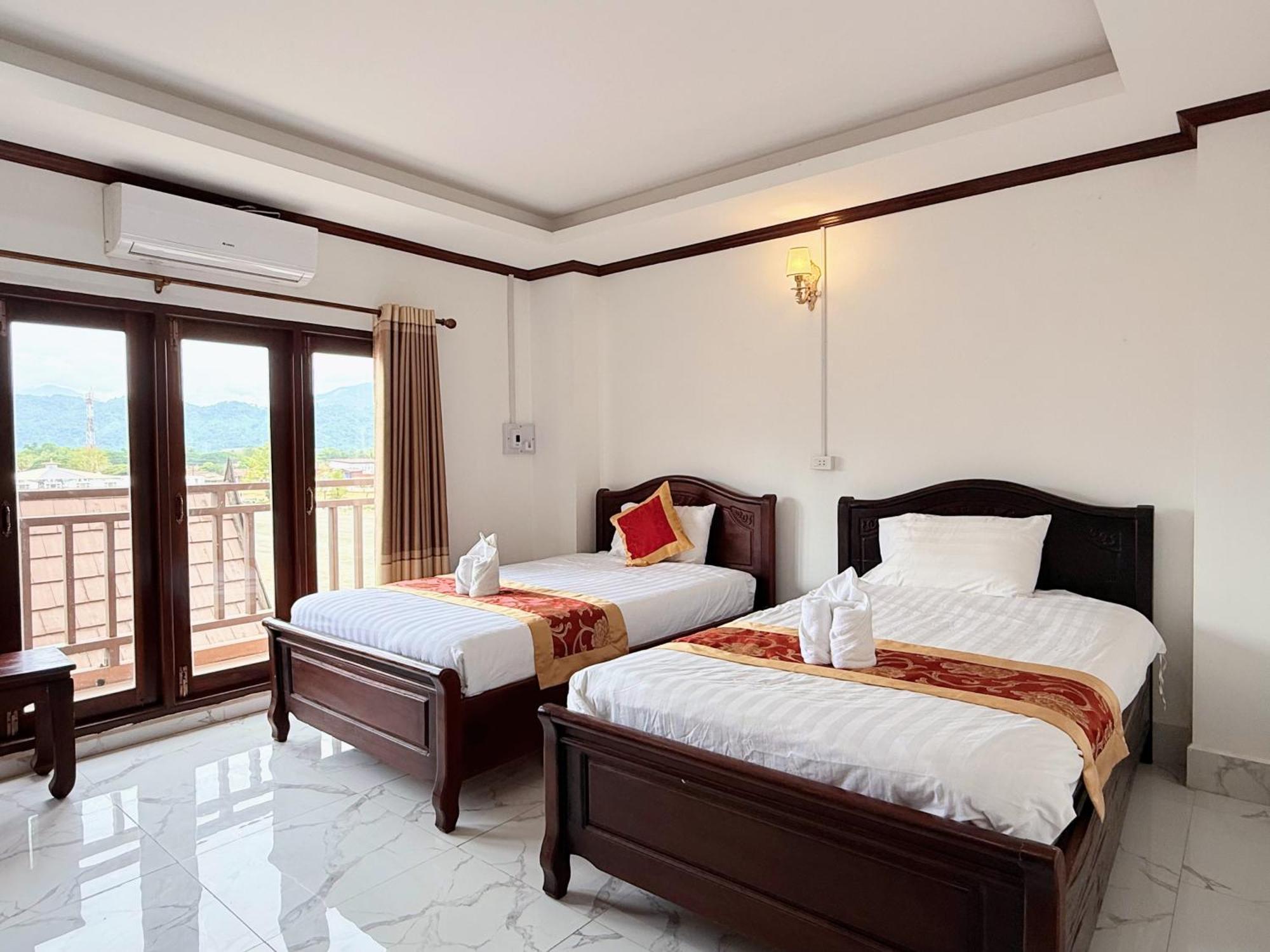 Vangvieng Sisavang Mountain View Hotel Vang Vieng Zewnętrze zdjęcie