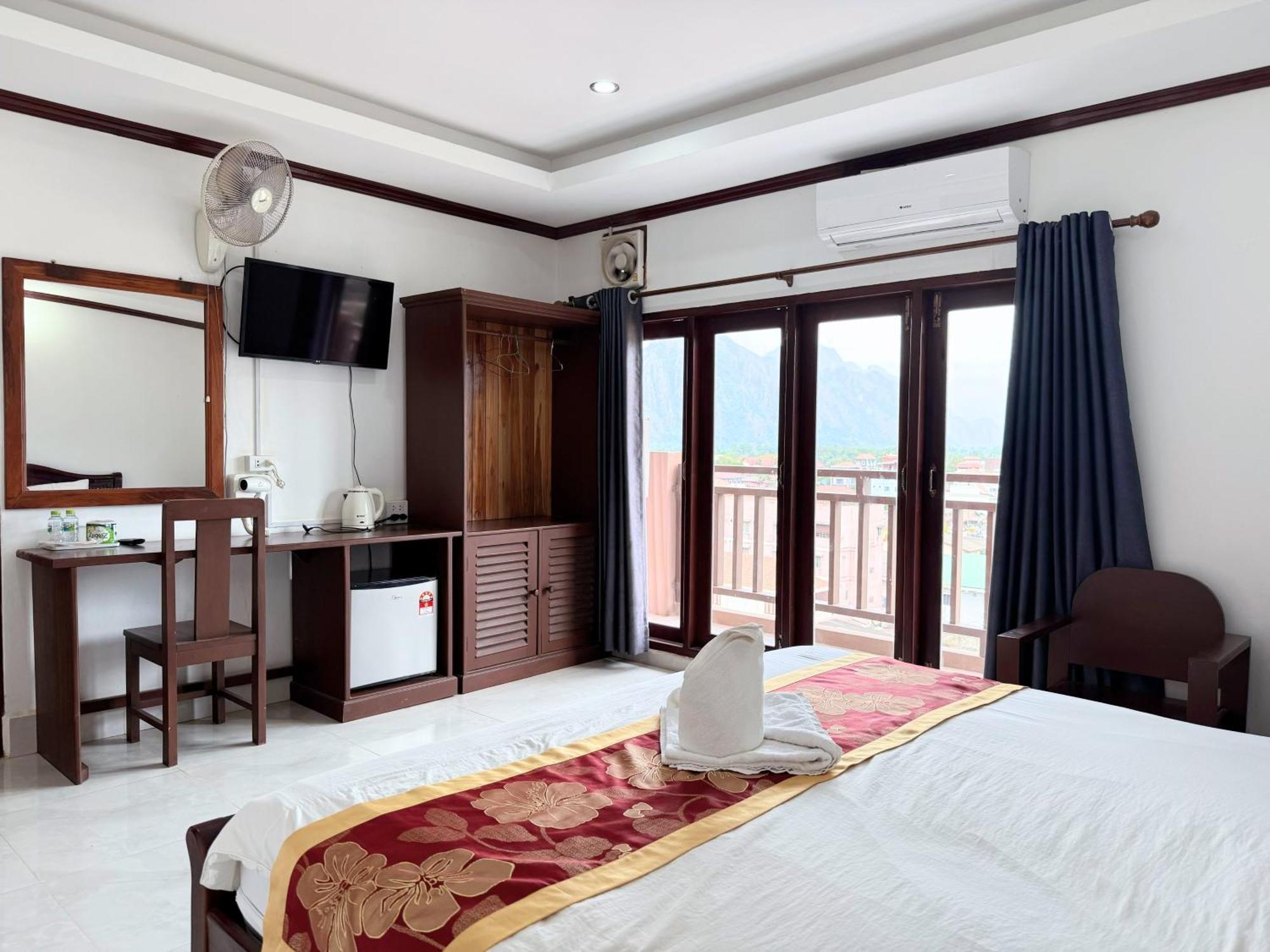 Vangvieng Sisavang Mountain View Hotel Vang Vieng Zewnętrze zdjęcie