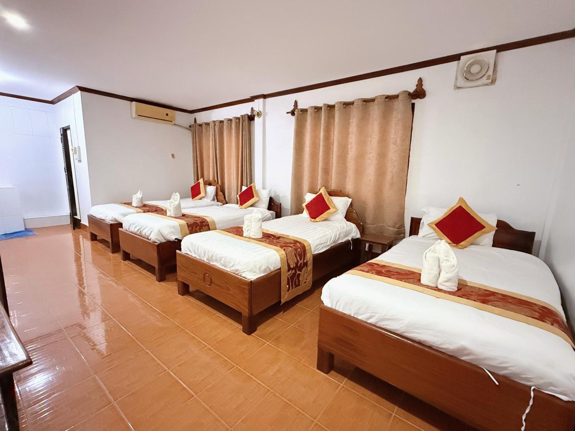 Vangvieng Sisavang Mountain View Hotel Vang Vieng Zewnętrze zdjęcie