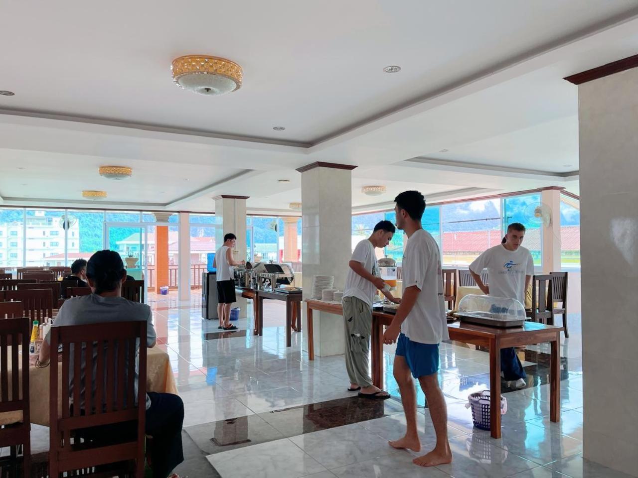 Vangvieng Sisavang Mountain View Hotel Vang Vieng Zewnętrze zdjęcie