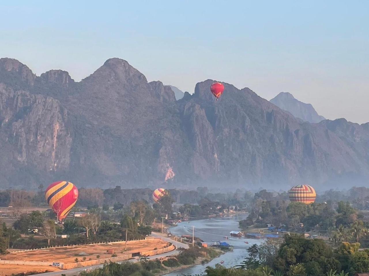 Vangvieng Sisavang Mountain View Hotel Vang Vieng Zewnętrze zdjęcie