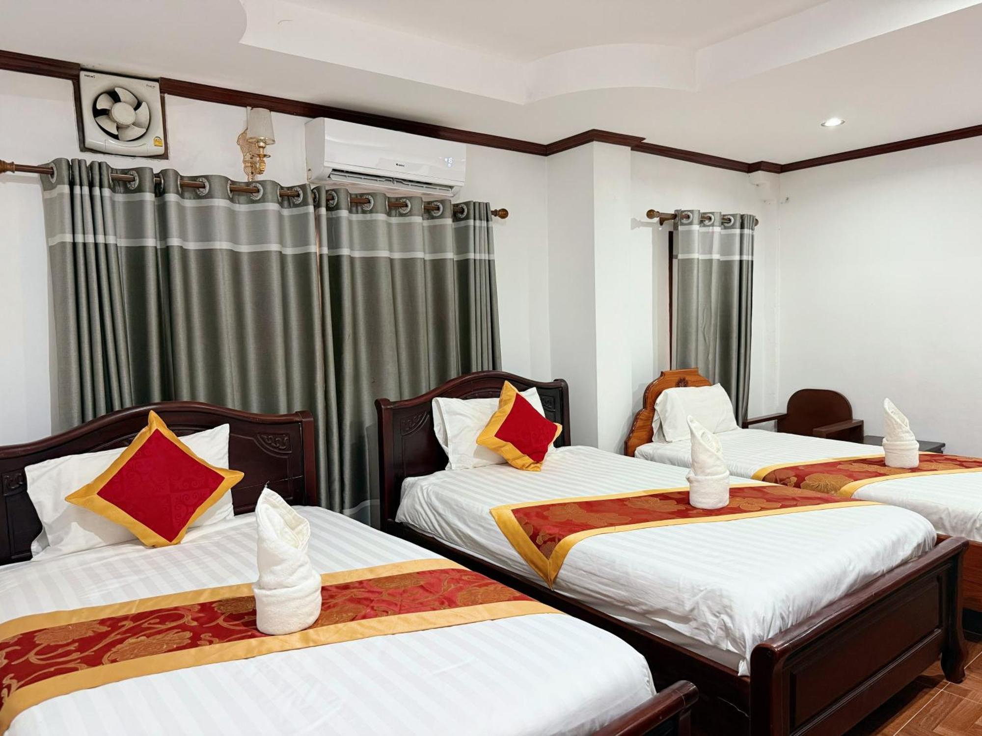 Vangvieng Sisavang Mountain View Hotel Vang Vieng Zewnętrze zdjęcie
