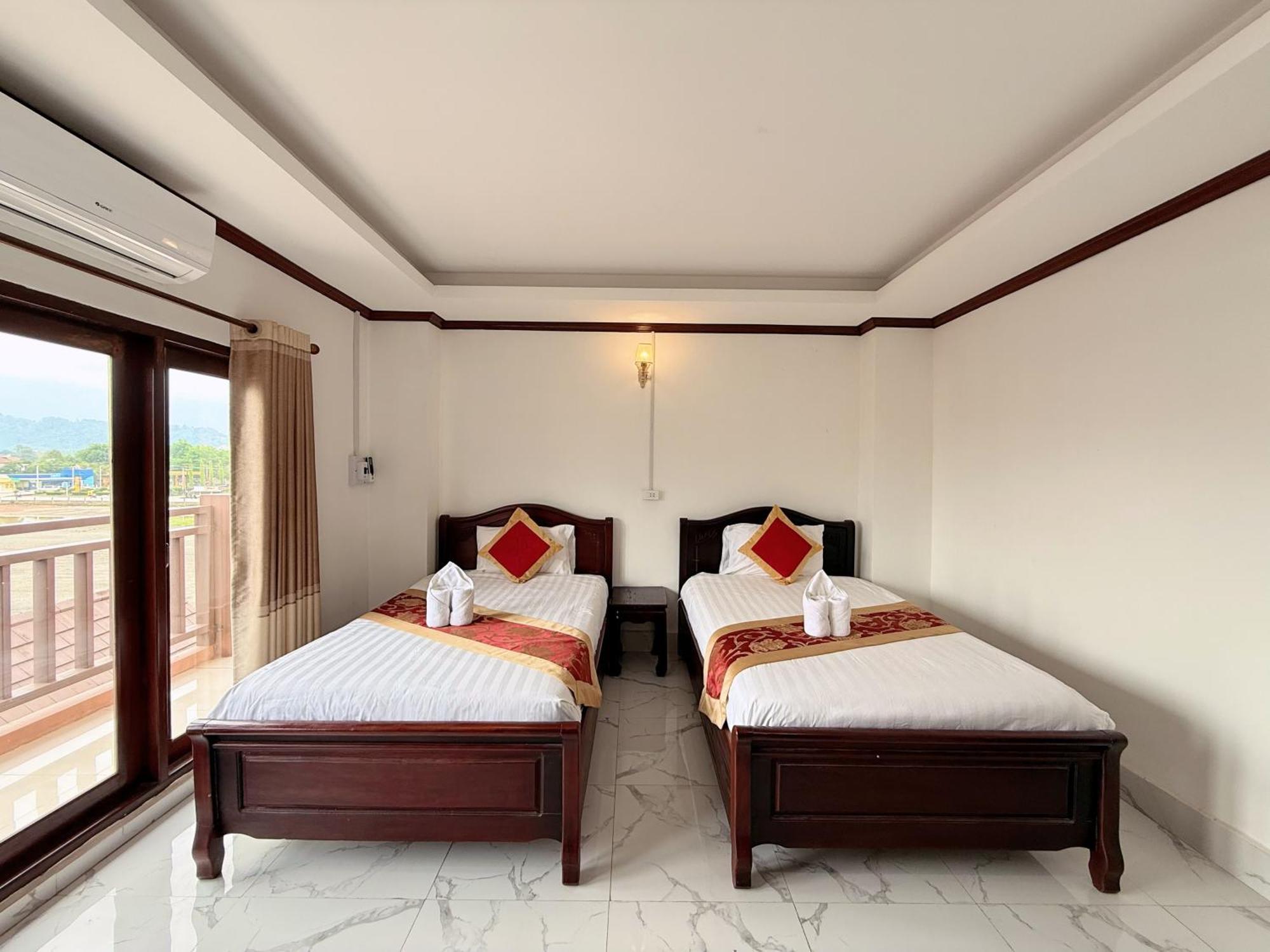 Vangvieng Sisavang Mountain View Hotel Vang Vieng Zewnętrze zdjęcie