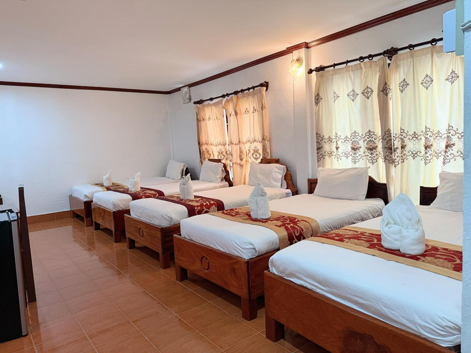 Vangvieng Sisavang Mountain View Hotel Vang Vieng Zewnętrze zdjęcie