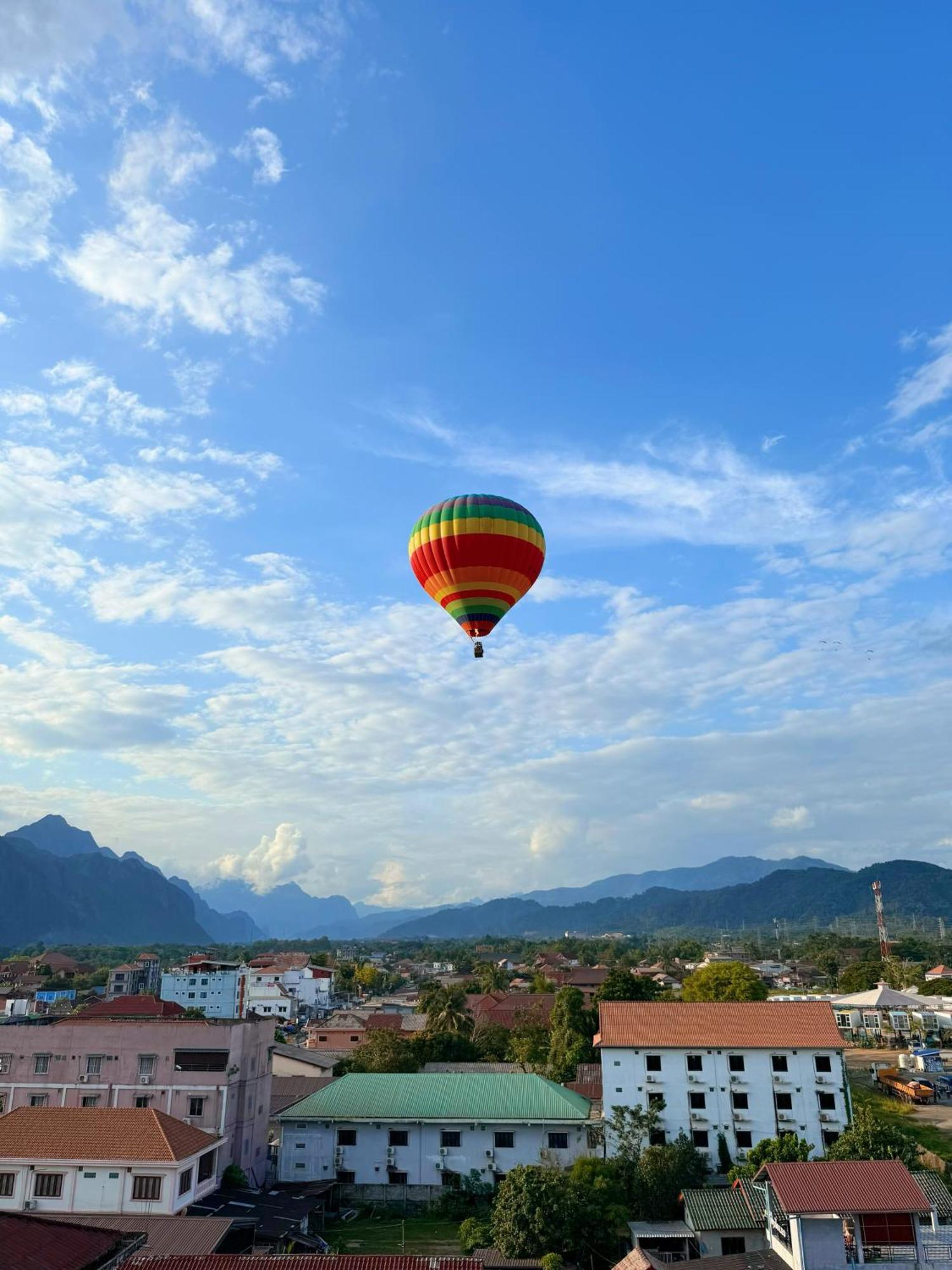 Vangvieng Sisavang Mountain View Hotel Vang Vieng Zewnętrze zdjęcie