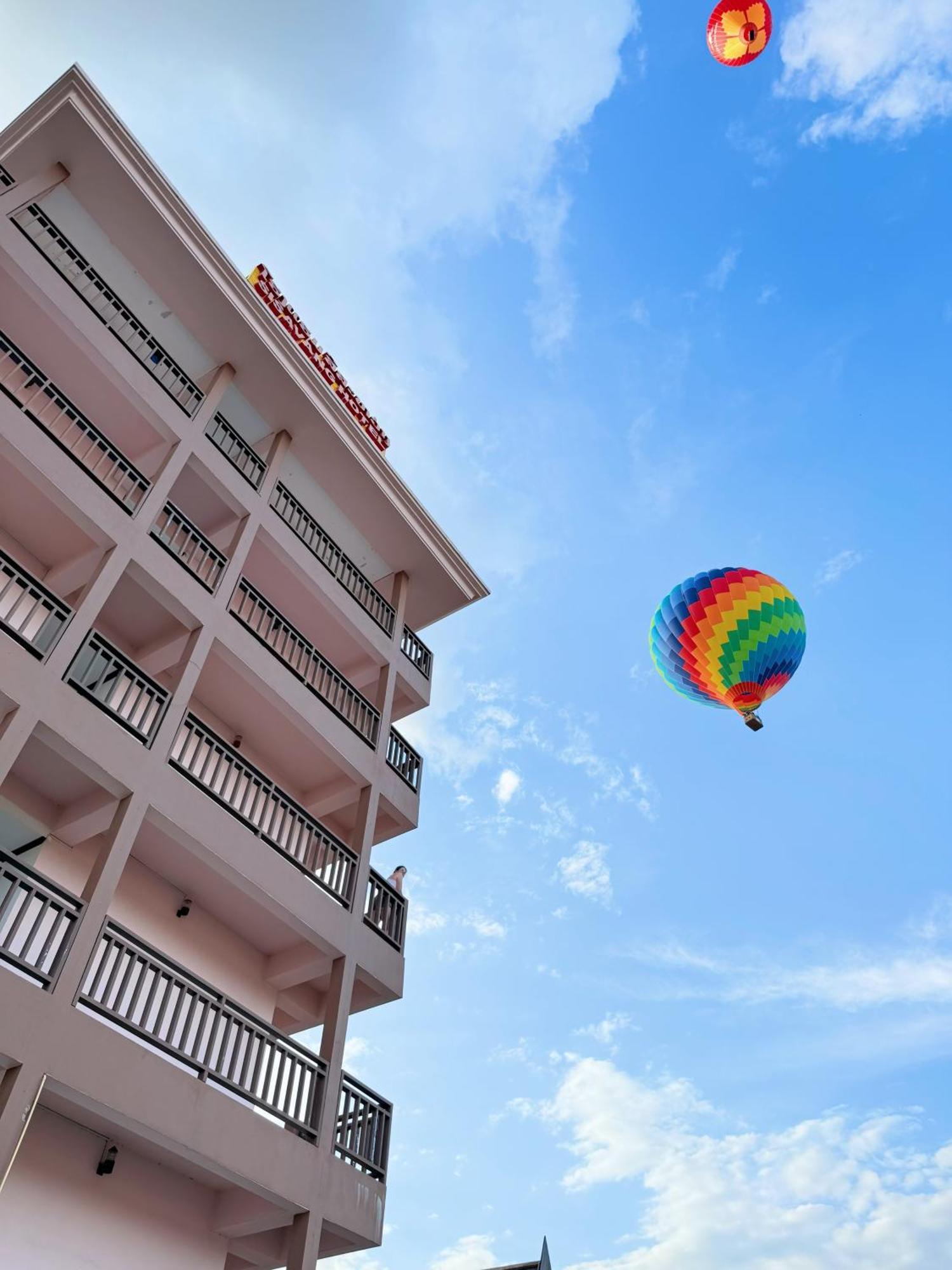 Vangvieng Sisavang Mountain View Hotel Vang Vieng Zewnętrze zdjęcie