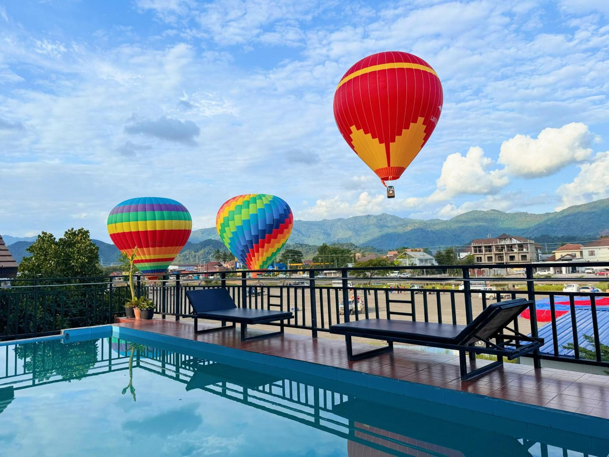 Vangvieng Sisavang Mountain View Hotel Vang Vieng Zewnętrze zdjęcie